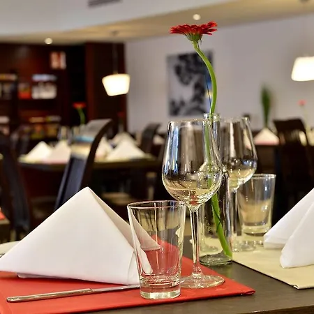 Achat Hotel 4*